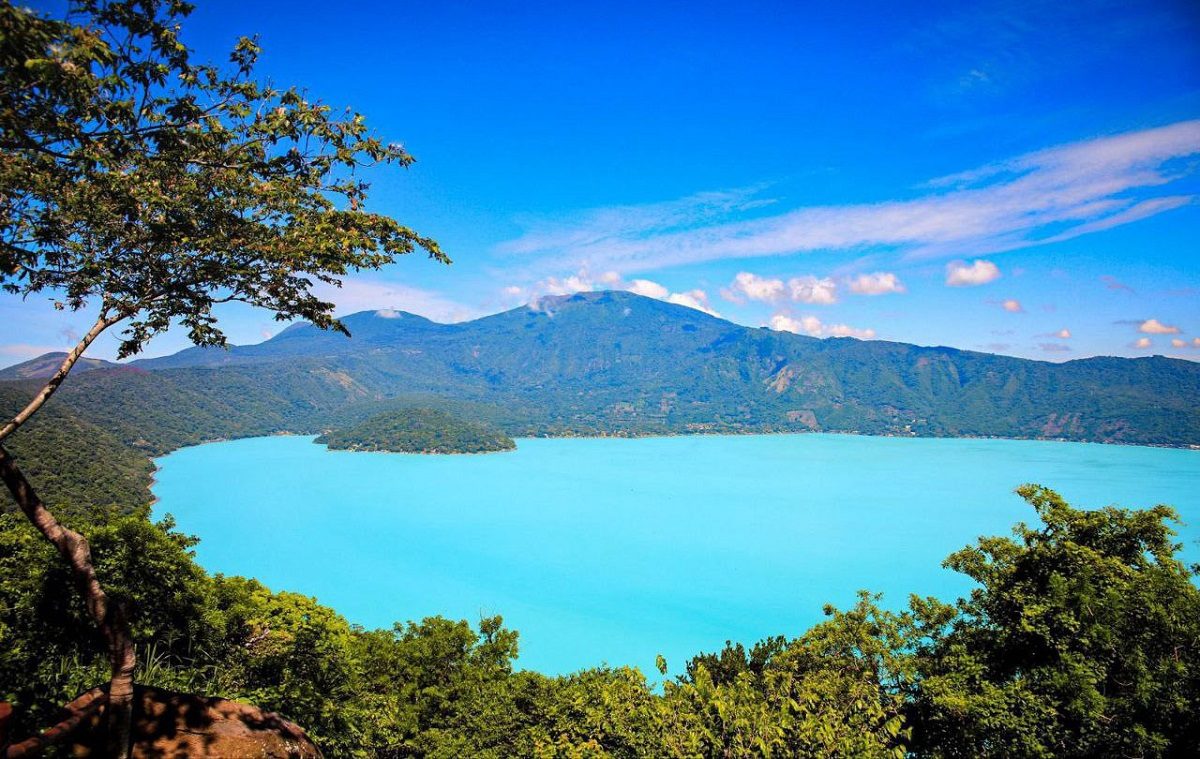 Coatepeque Lake Viewpoint