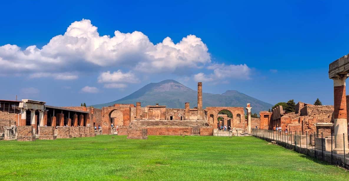 Pompeii and Herculaneum Tour