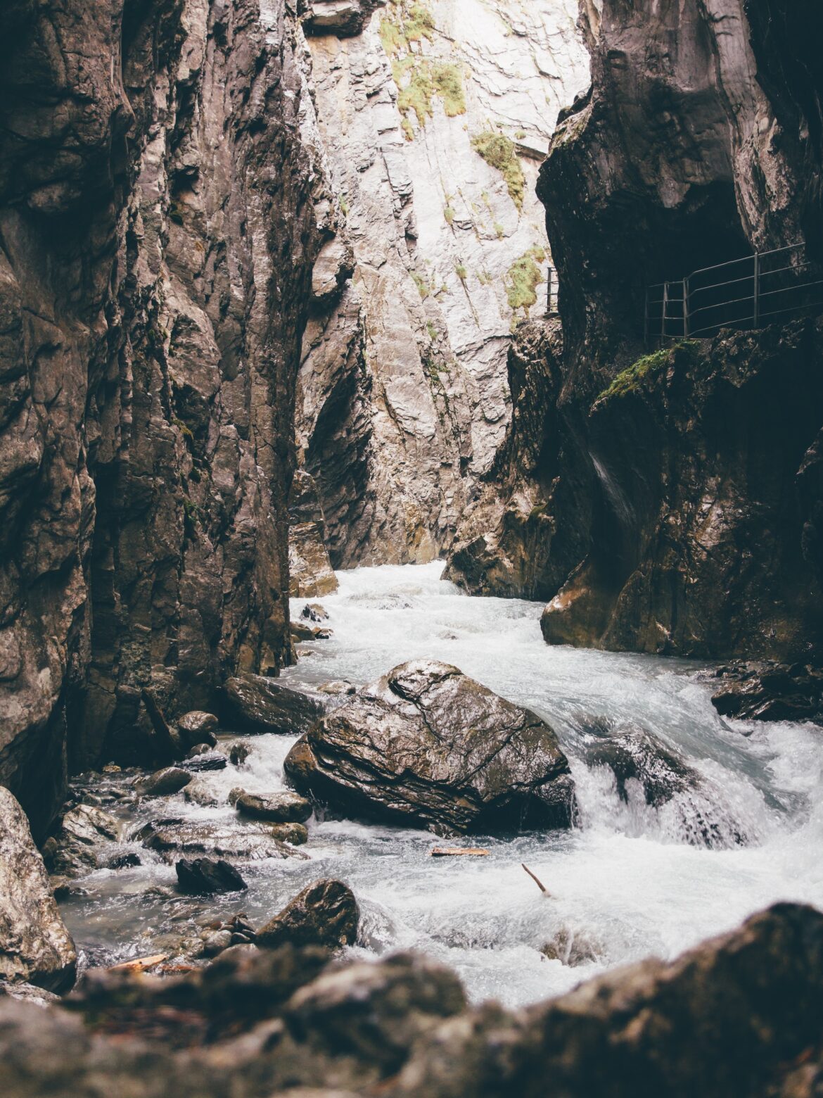 Glacial Rock Walls