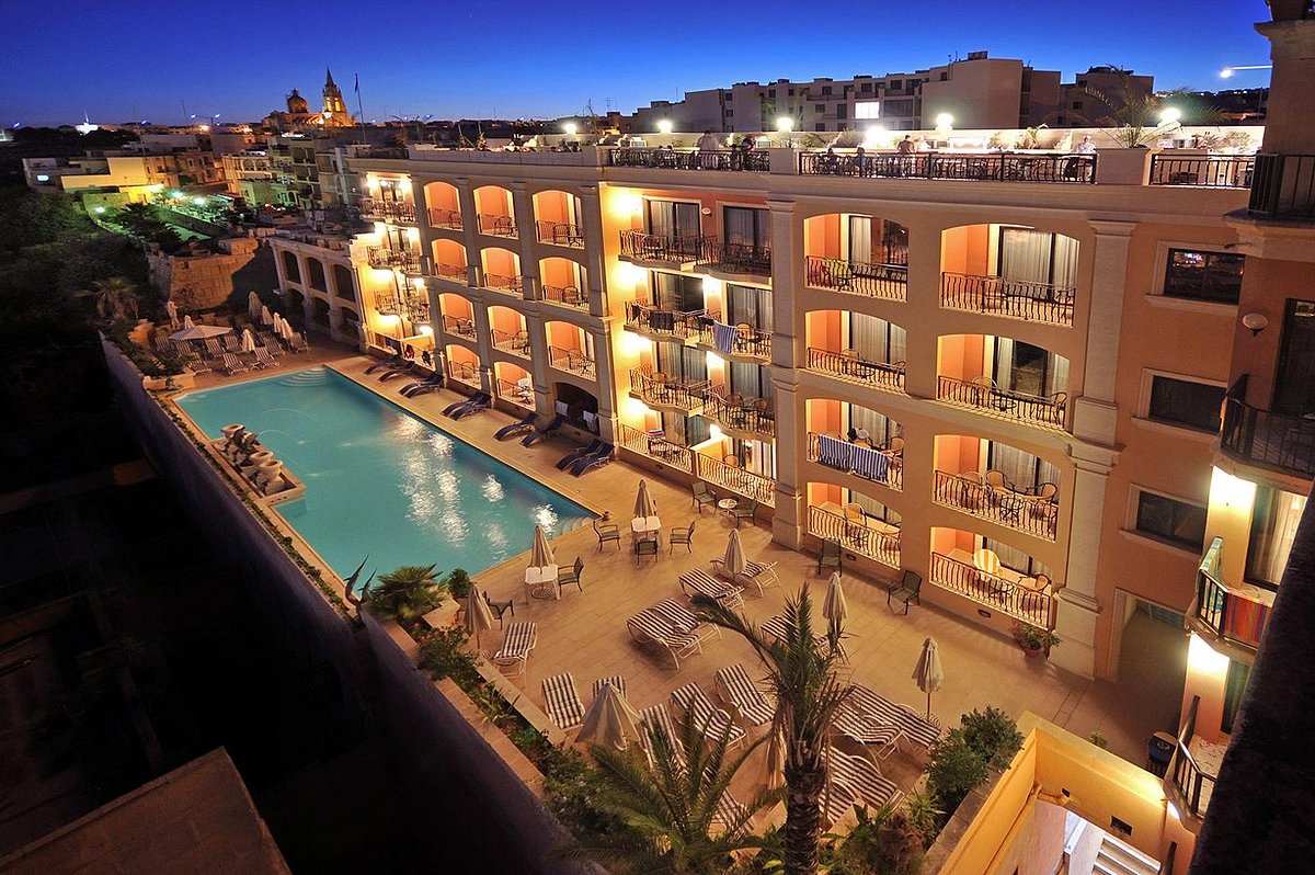 Grand Hotel