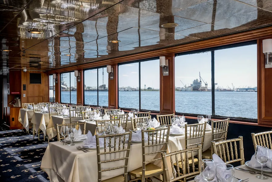Grande Buffet Dining
