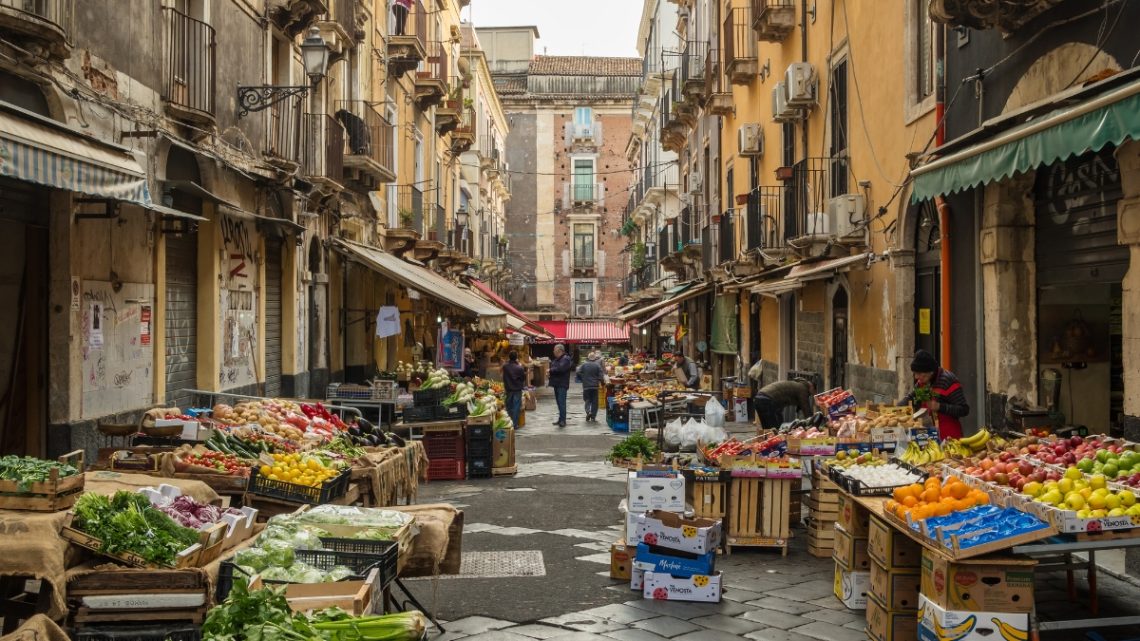Palermo Street Food Tour Through Historic Markets