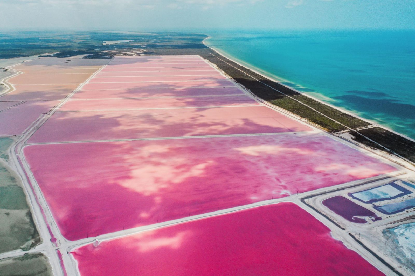 What a Las Coloradas Tour Includes
