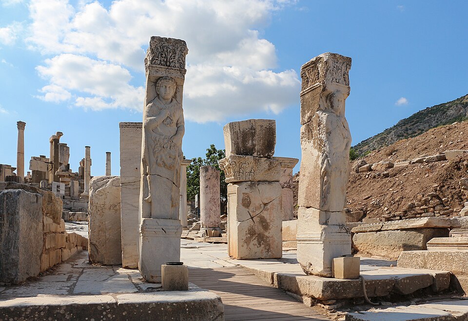 Magnesia Gate