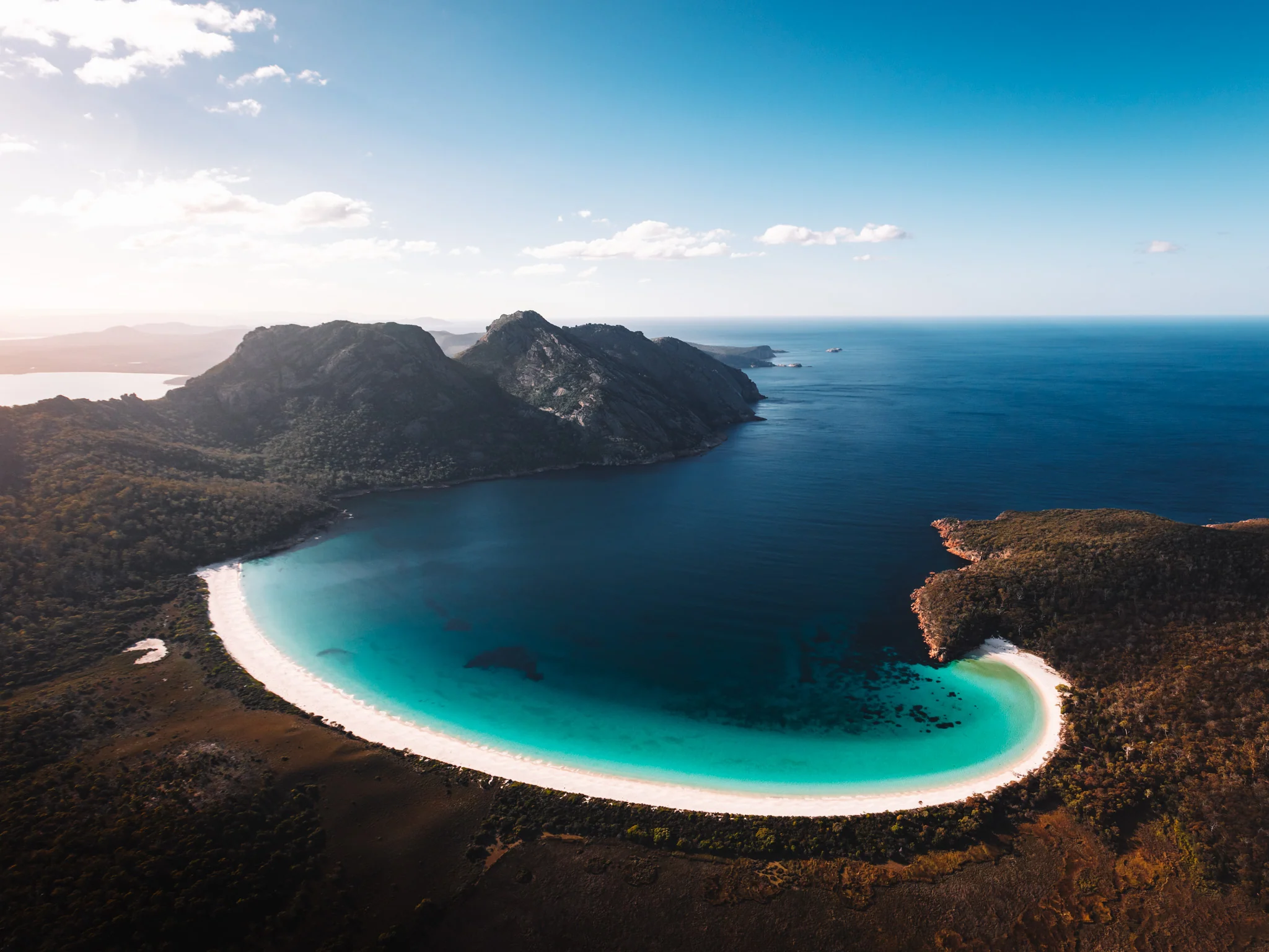 Wineglass Bay Cruises Along Freycinet Peninsula