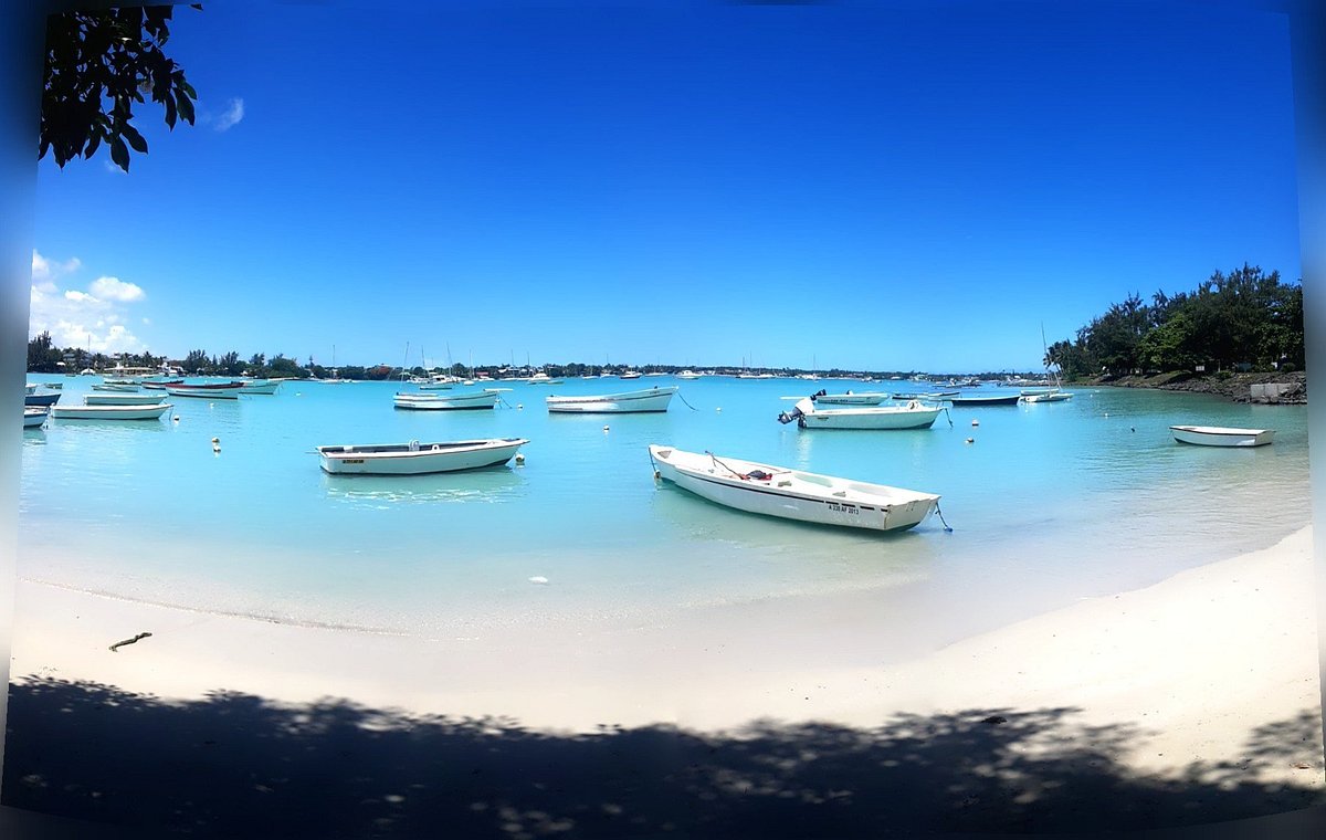 Grand Baie Public Beach