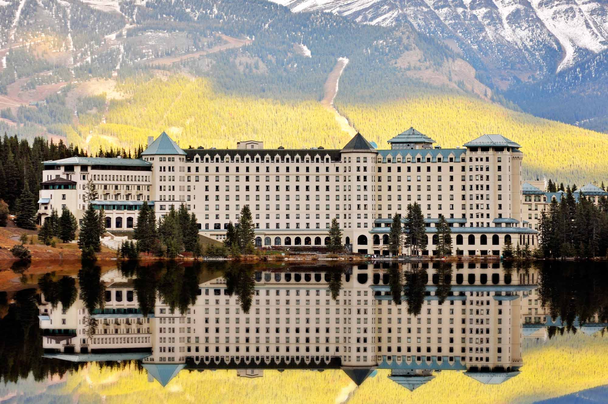 Lake Louise and Moraine Lake Tour Essentials
