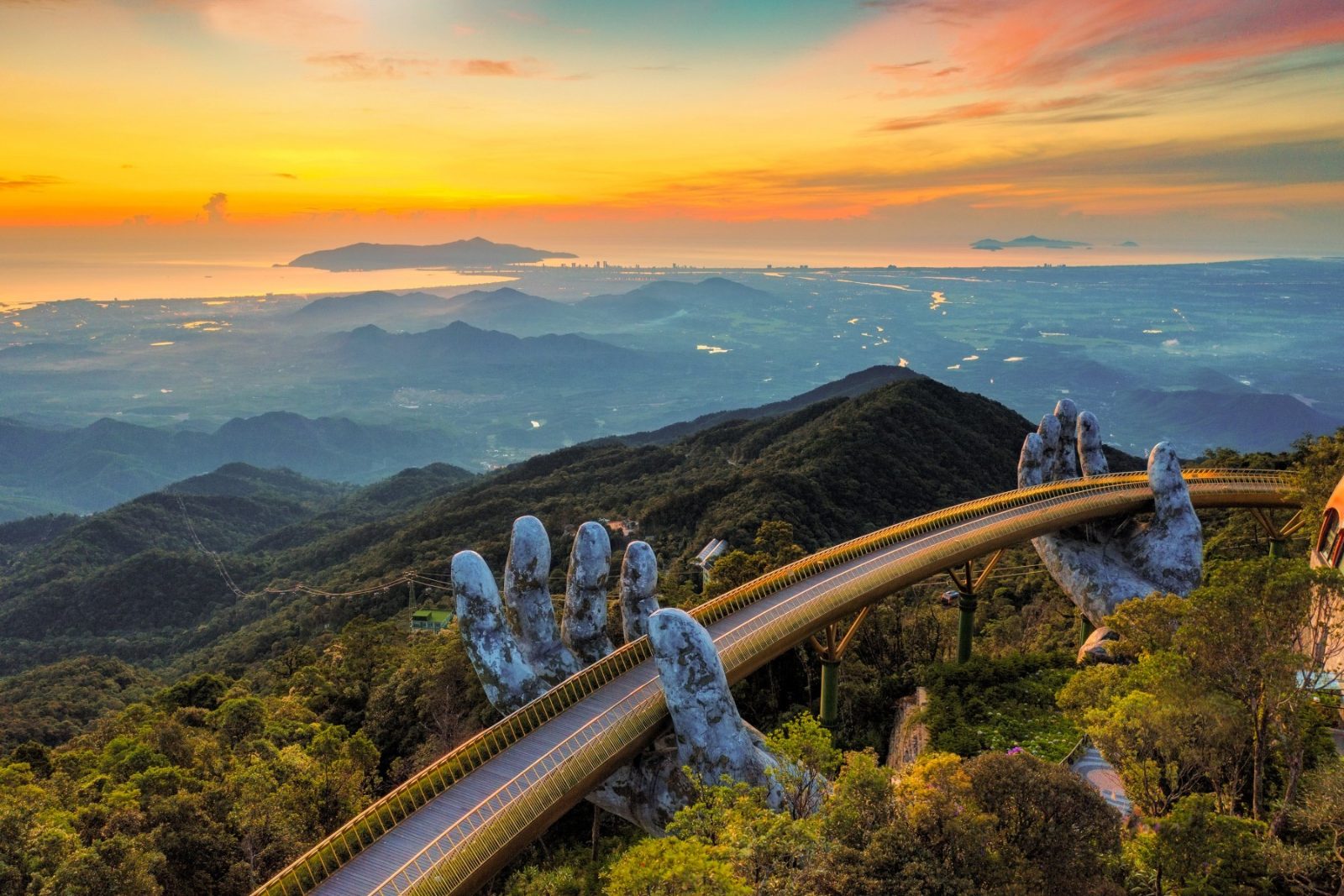 Golden Bridge Tour From Da Nang