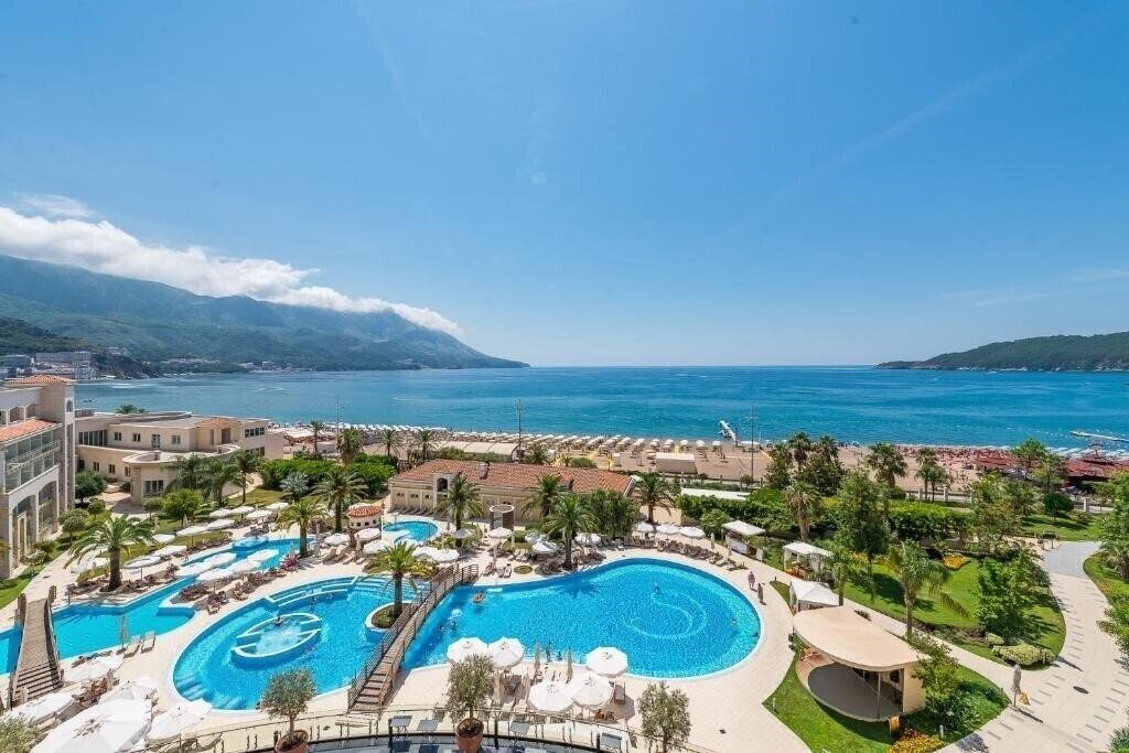 Avala Resort