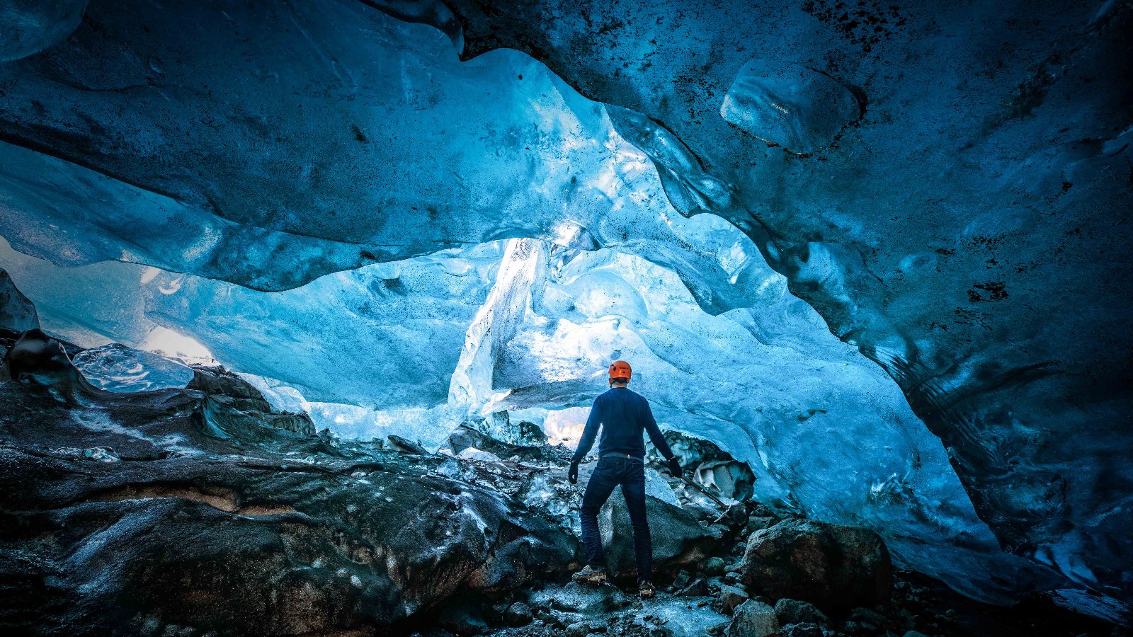 Your experience at Vatnajokull Ice Cave Tour