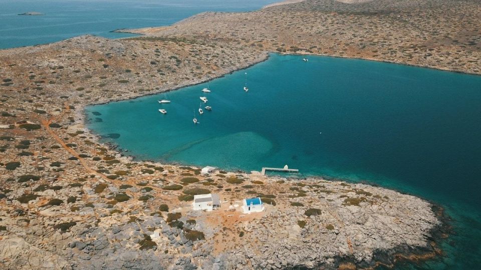 Agios Georgios Bay