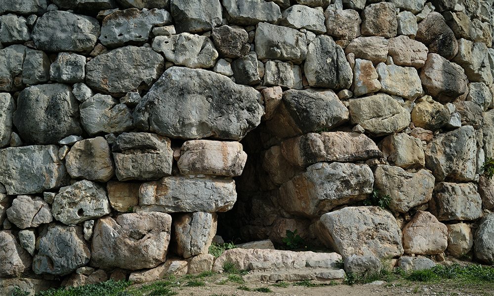 Cyclopean Walls
