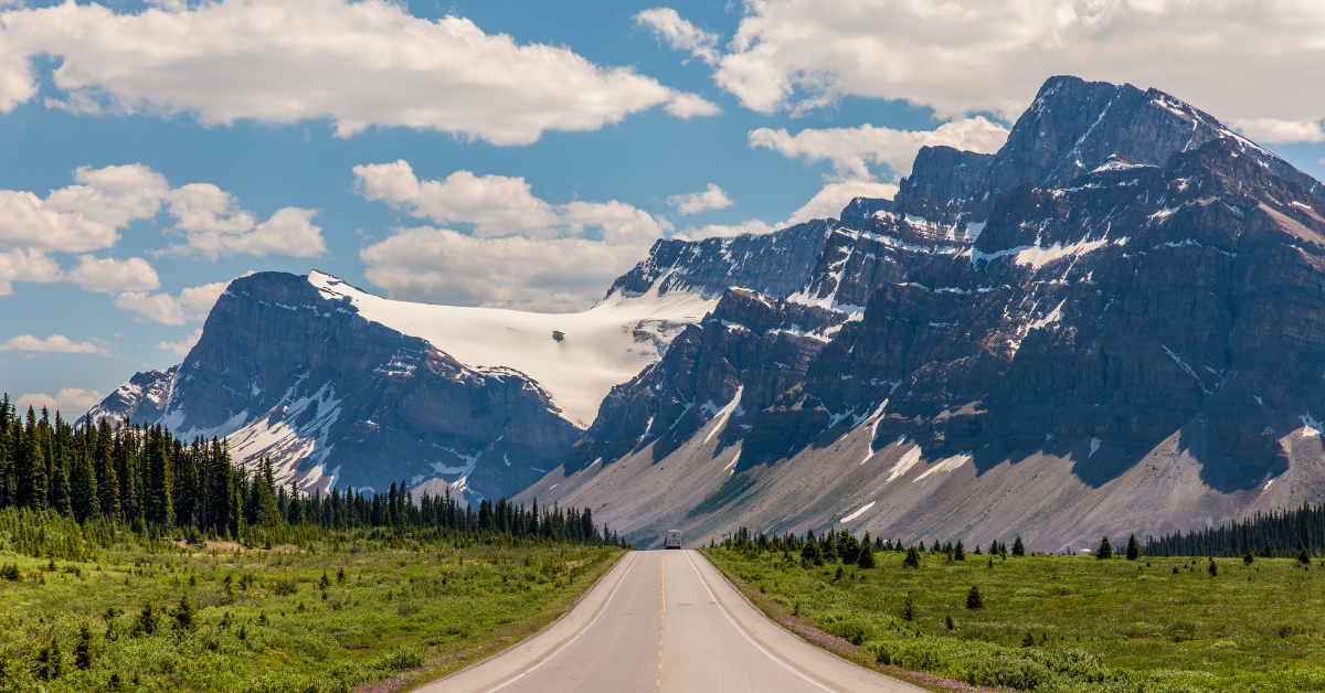 Banff to Jasper Tour Along the Icefields Parkway