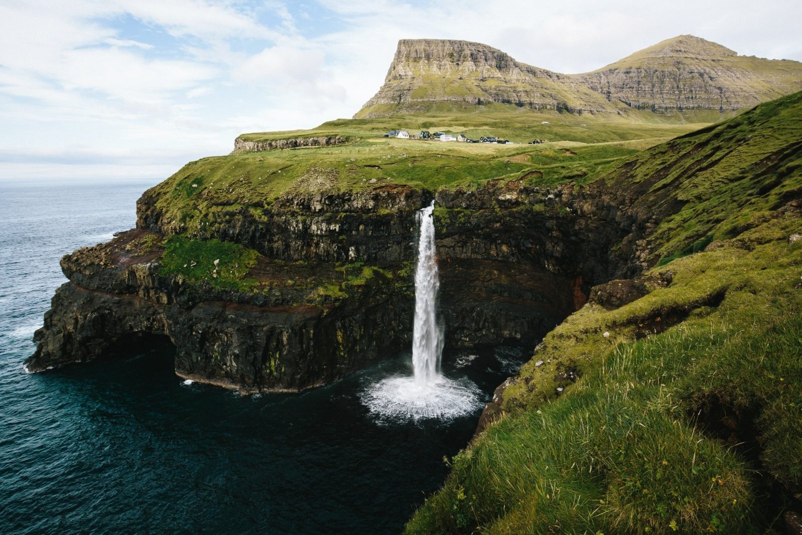 Gásadalur Coastline