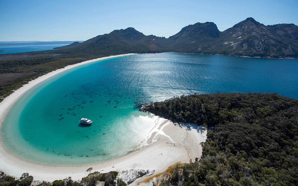 Wineglass Bay Cruise Vista Lounge