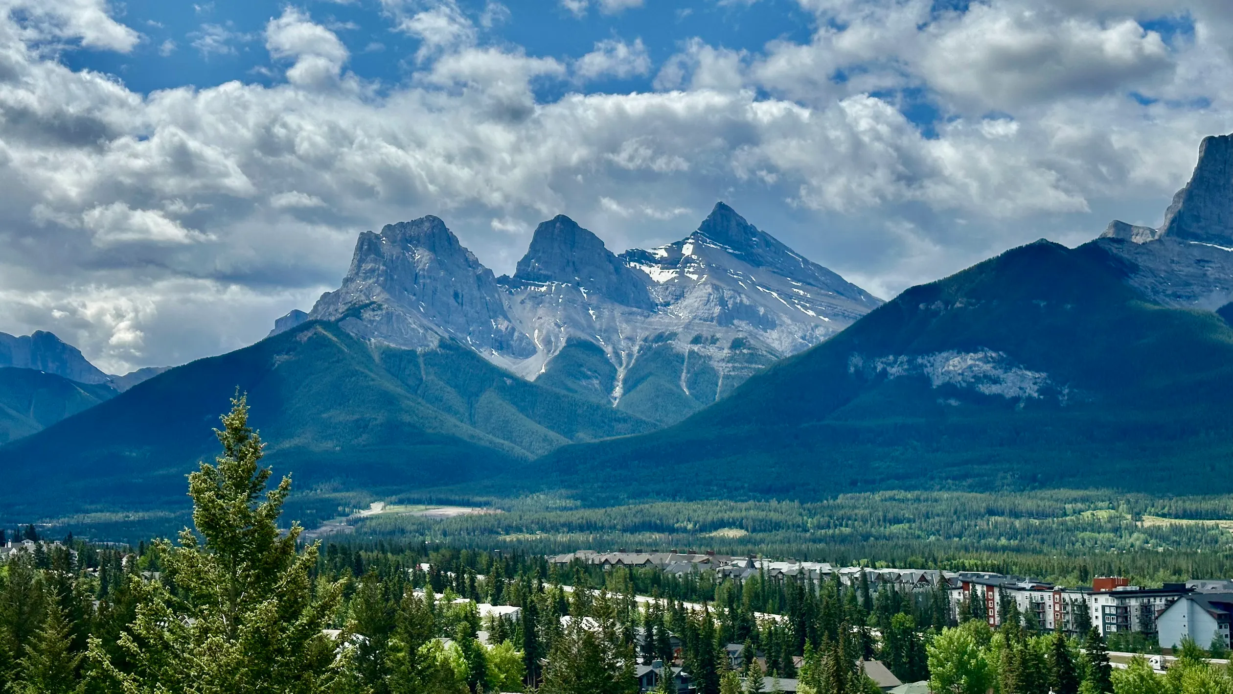 The Three Sisters Ridgeline