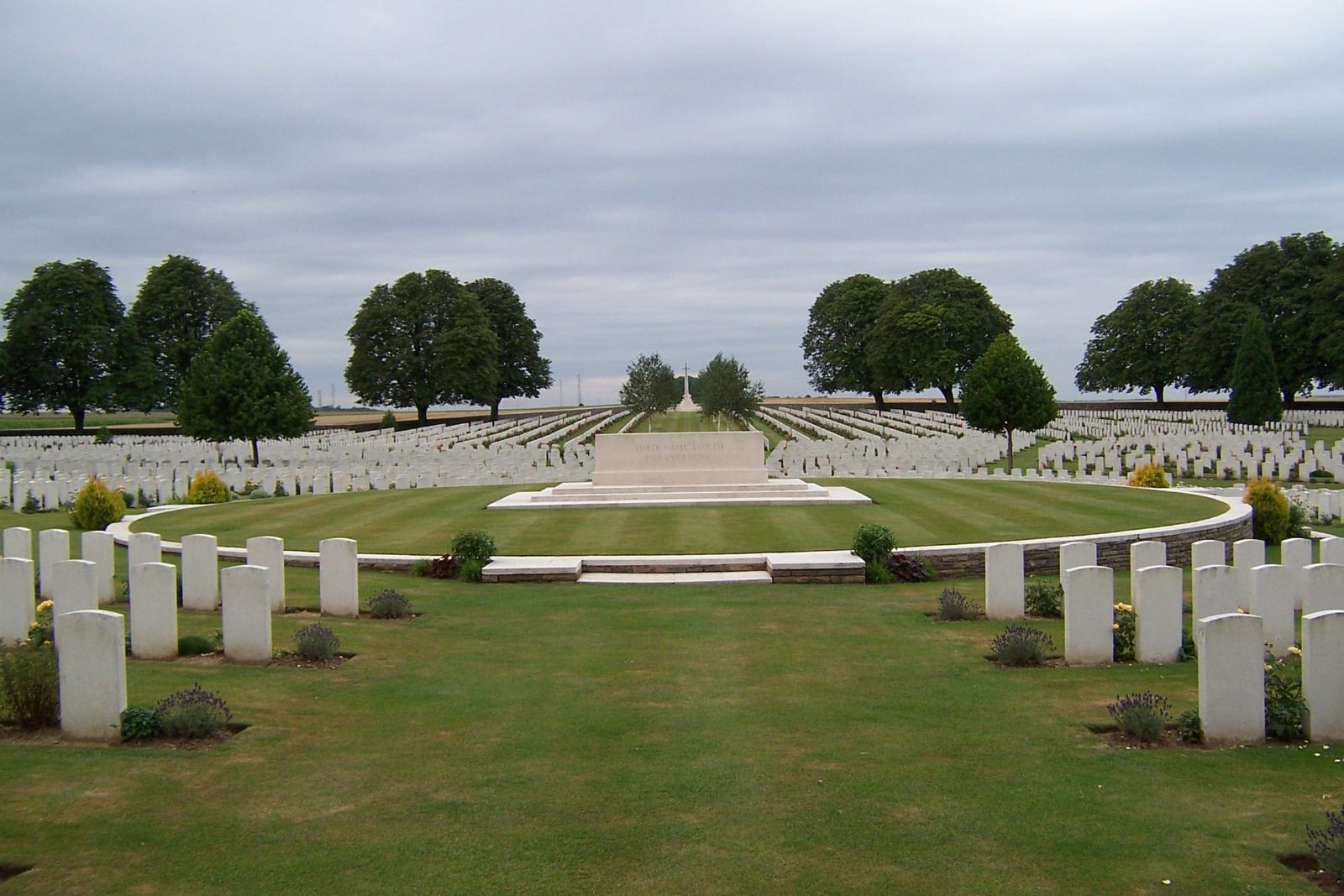 Commonwealth War Graves Commission Cemetery