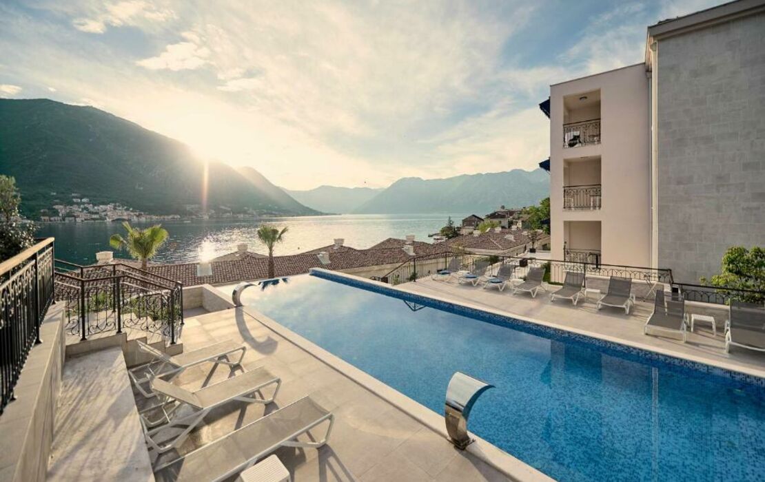 Bay View Hotel