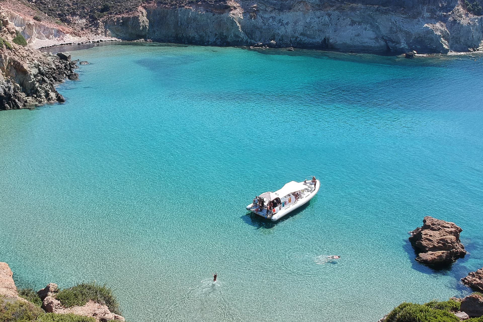 Milos Polyaigos Boat Tour