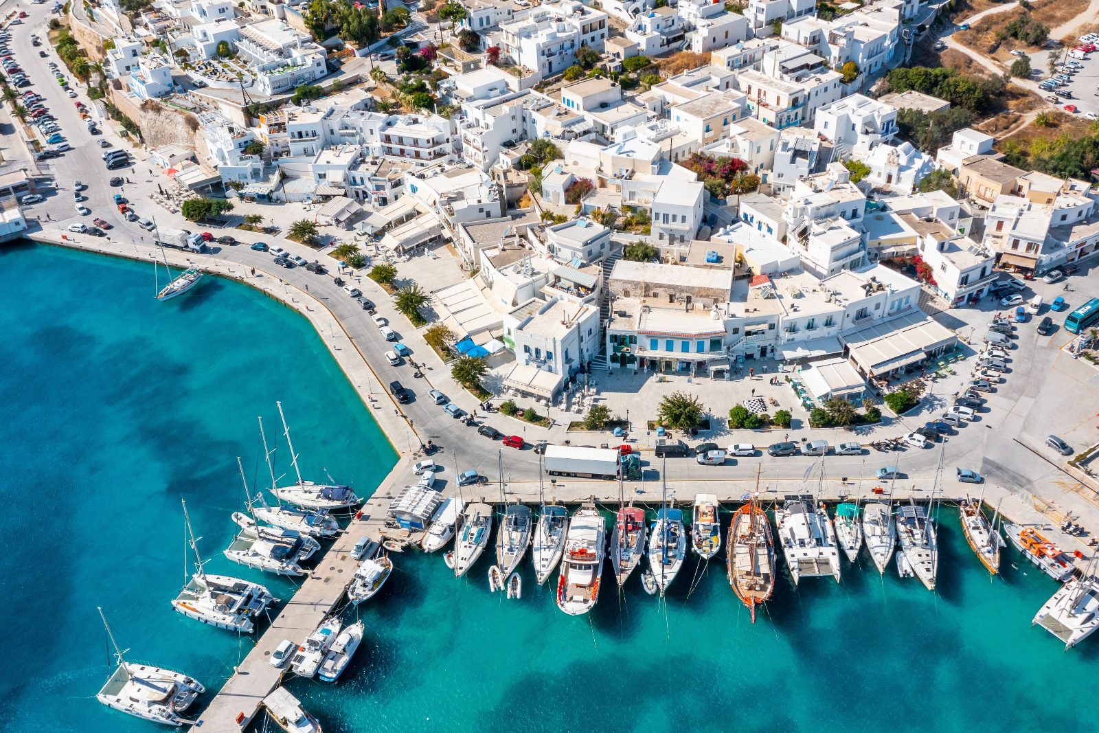 Adamas Port