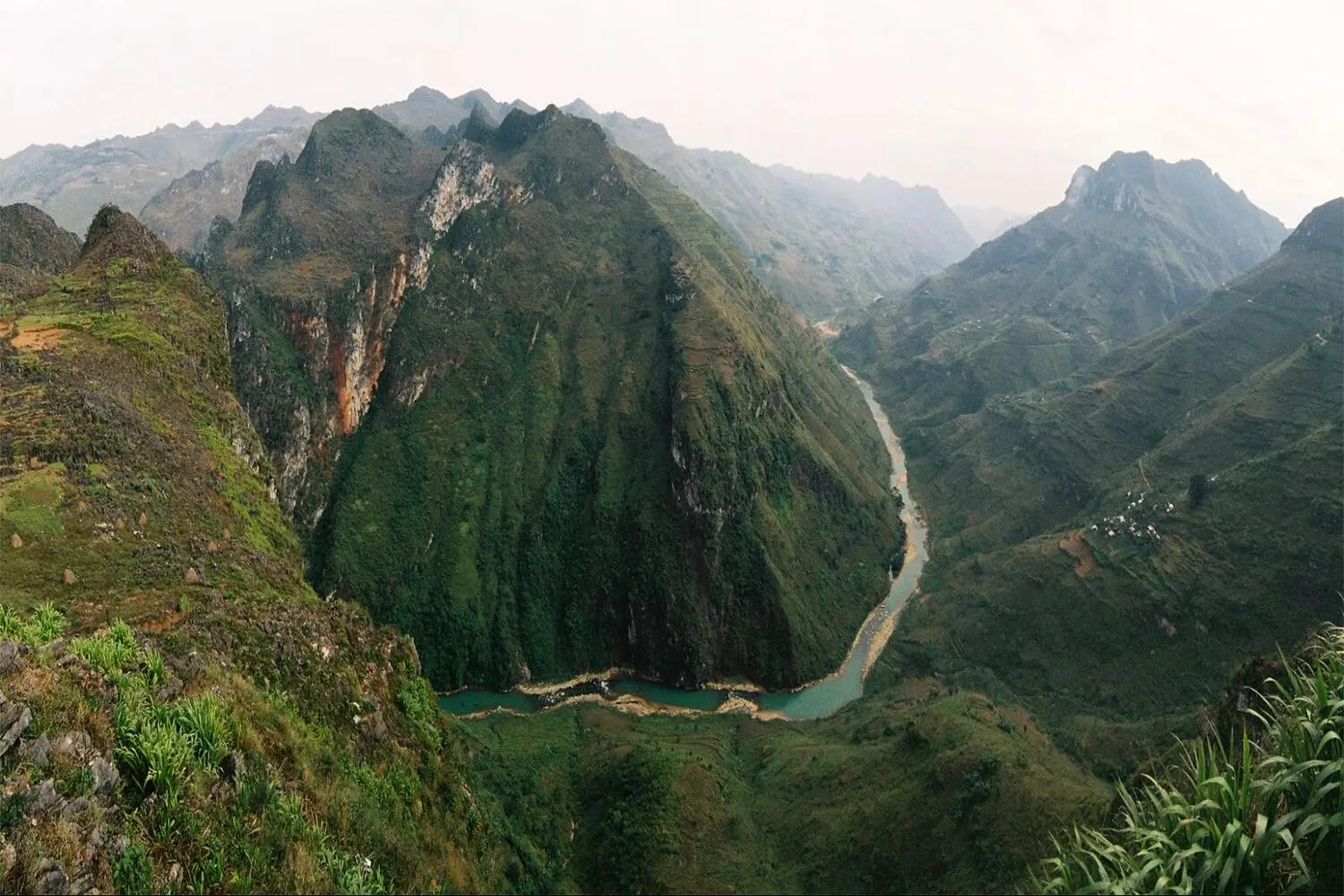 Ma Pi Leng Pass