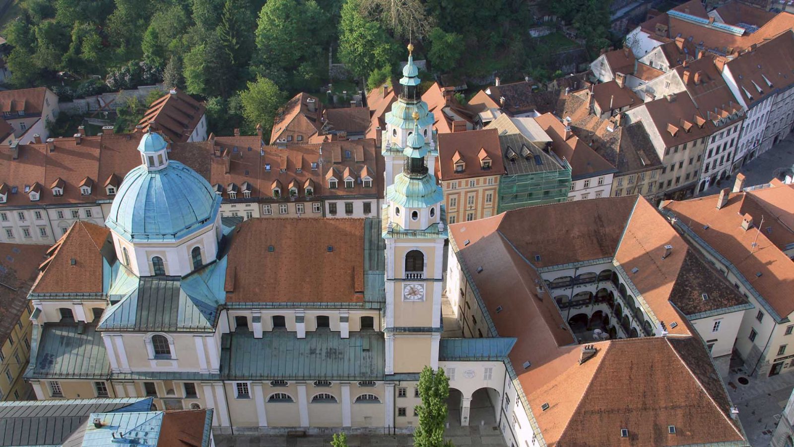 St. Nicholas's Cathedral steps