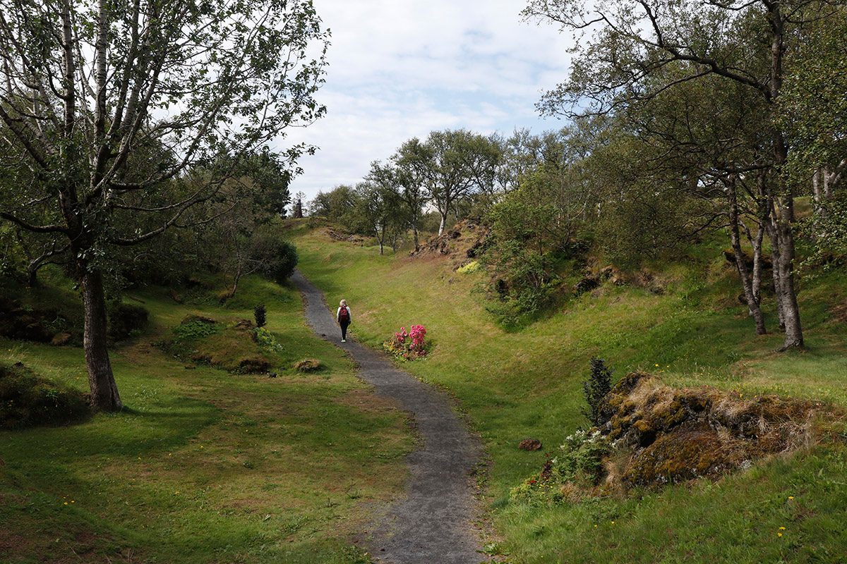 Hellisgerði Park