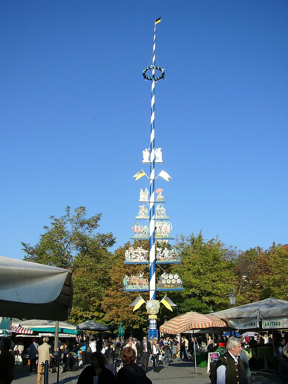 Maibaum (Maypole)