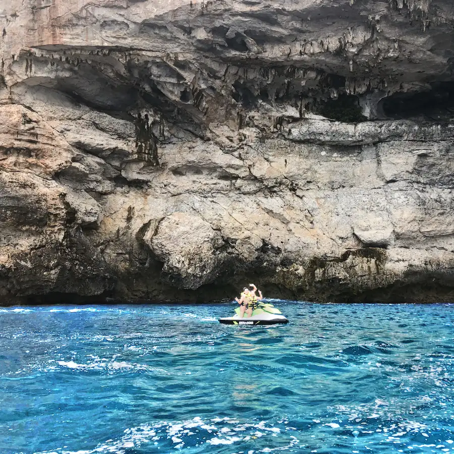 Los Deltas Sea Cliffs