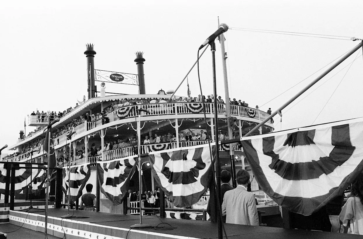 Bow Promenade
