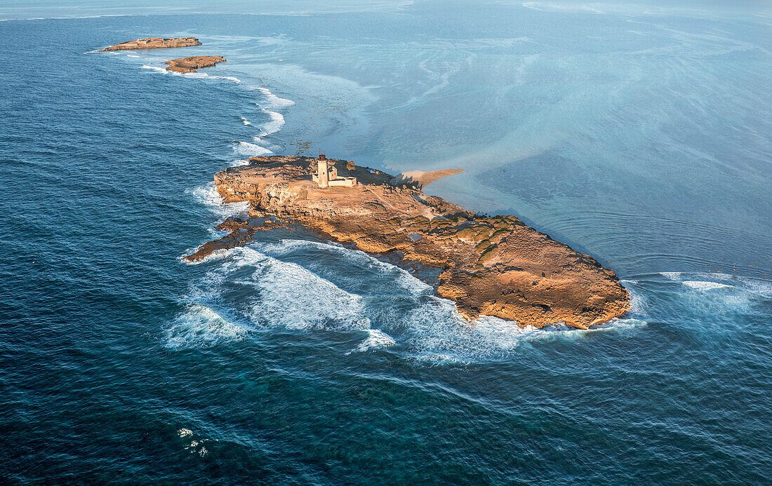 Ile au Phare Lighthouse Ruins