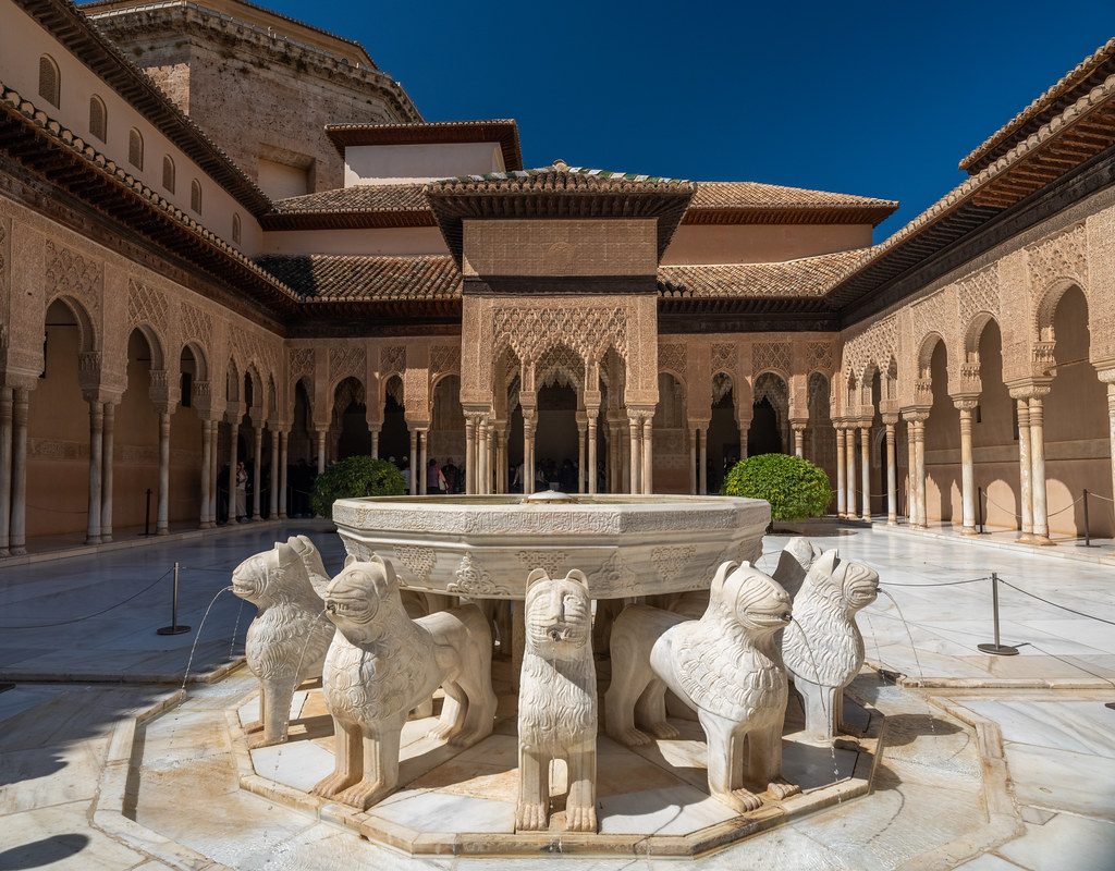 Patio de los Leones
