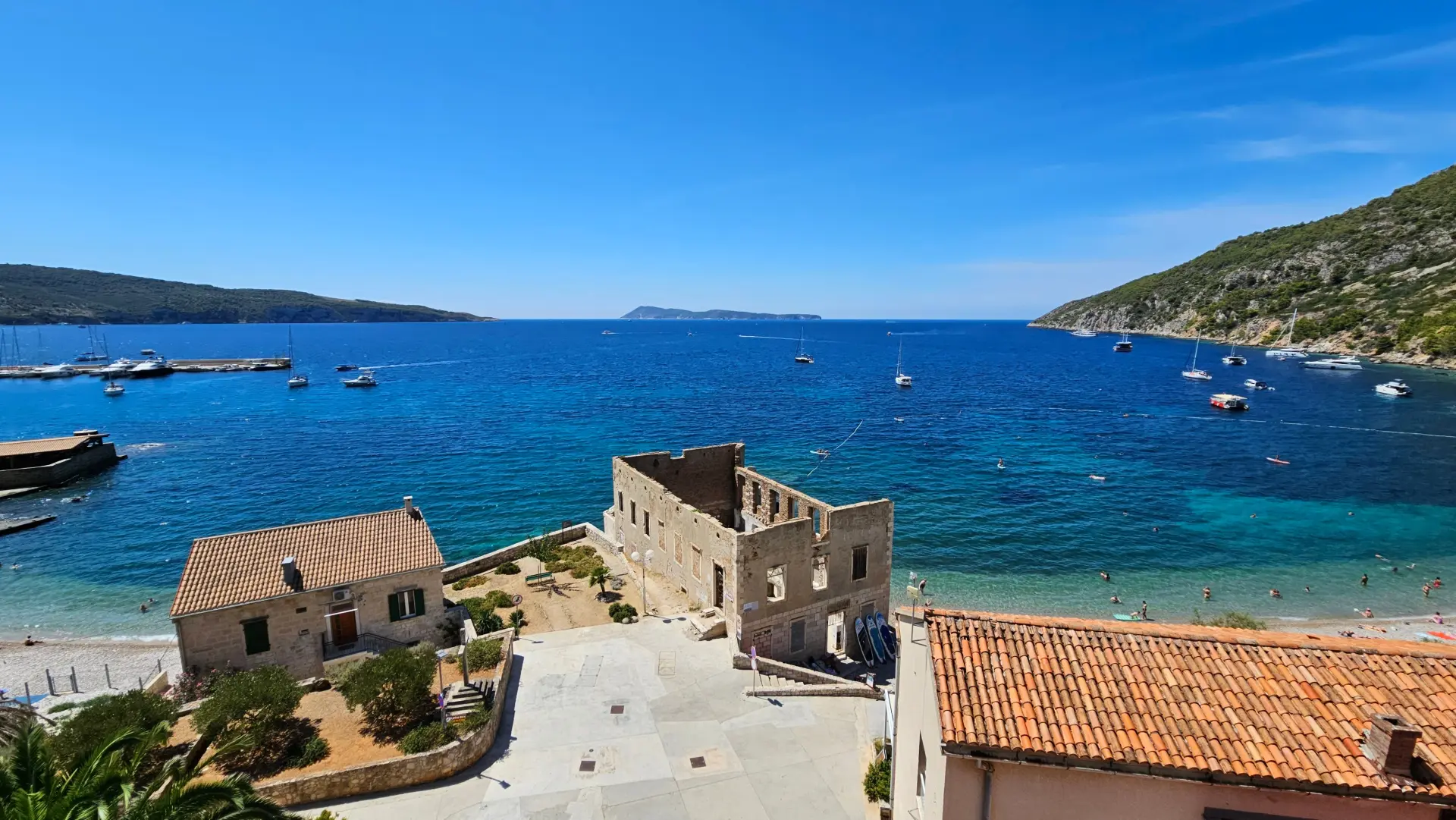 Vis Town Hotels