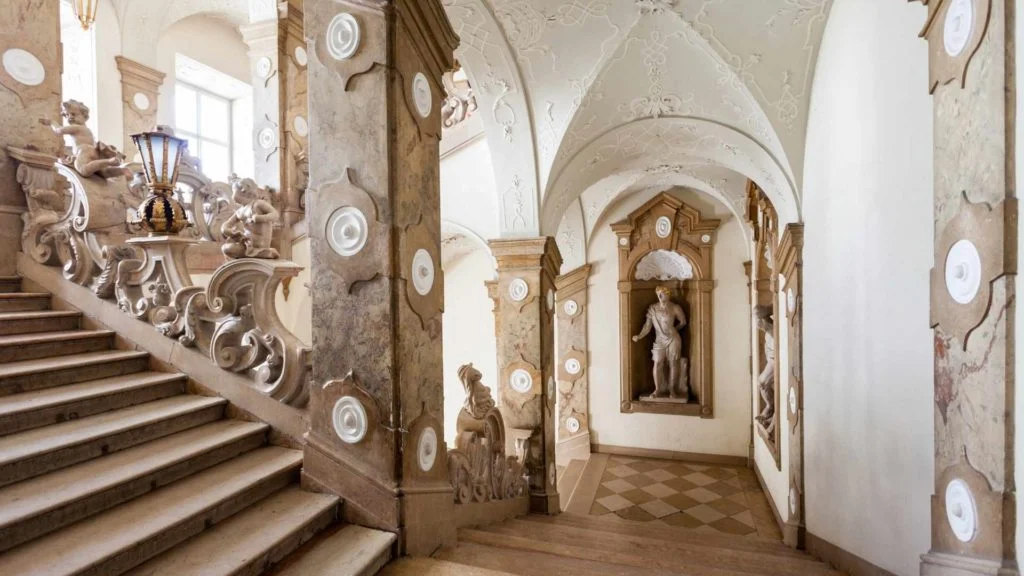 Grand Staircase