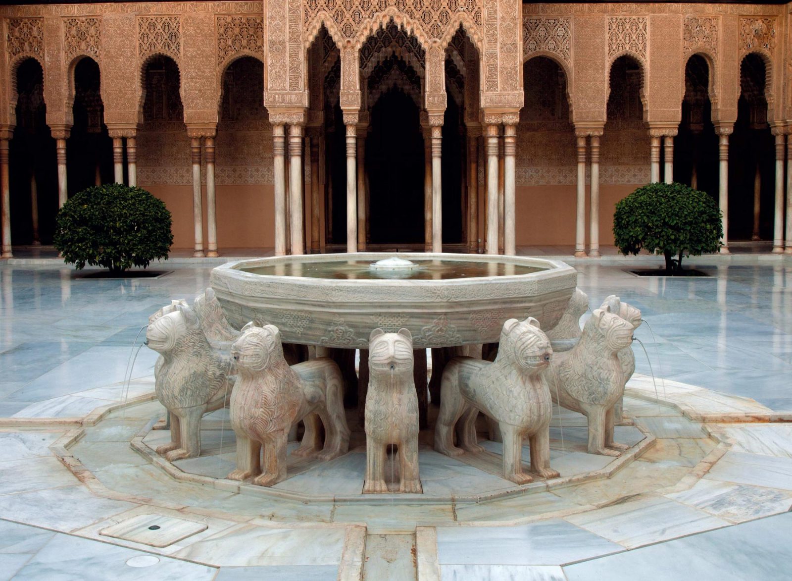 Patio de los Leones