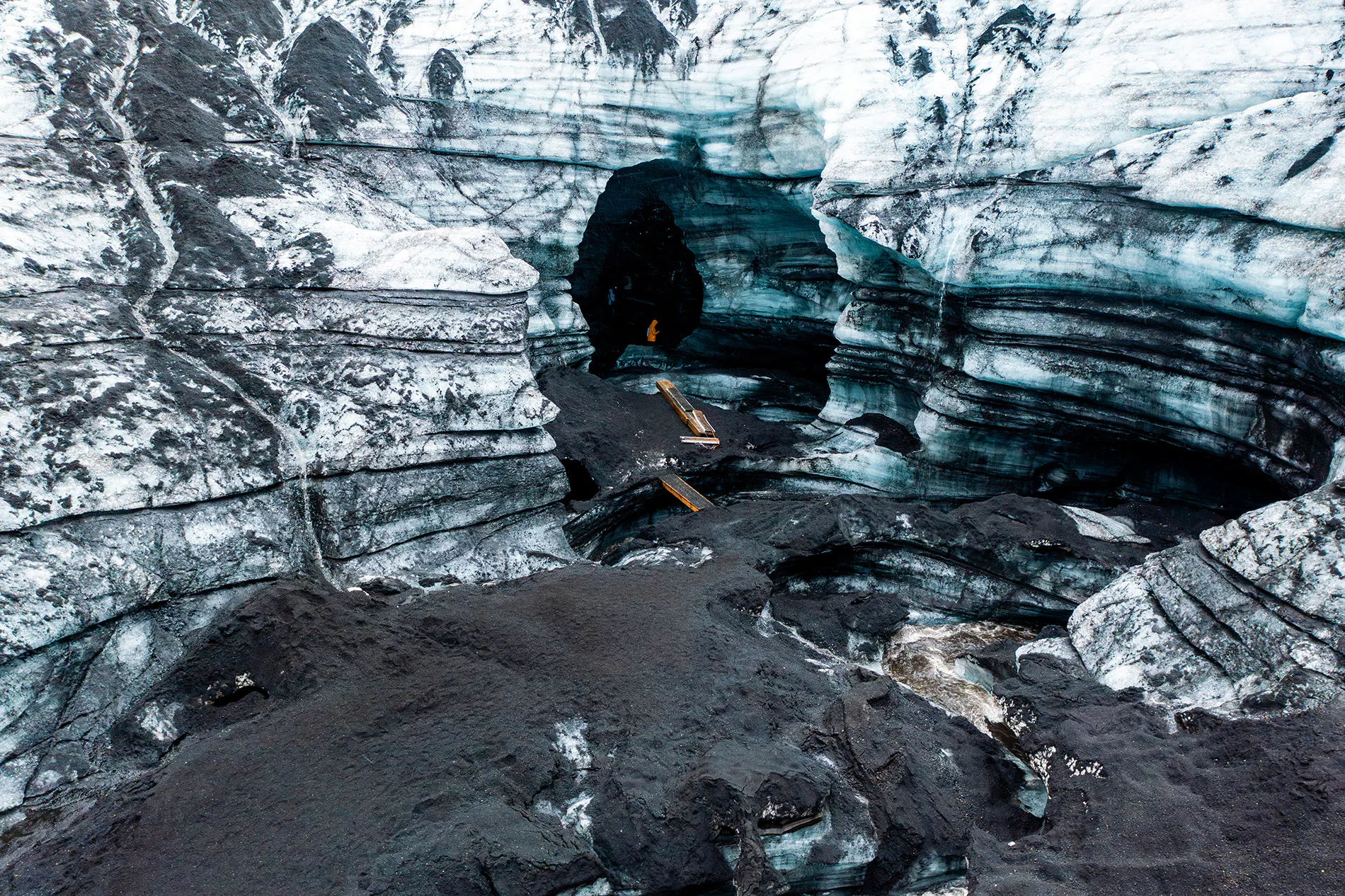 Ash-Layered Tunnel