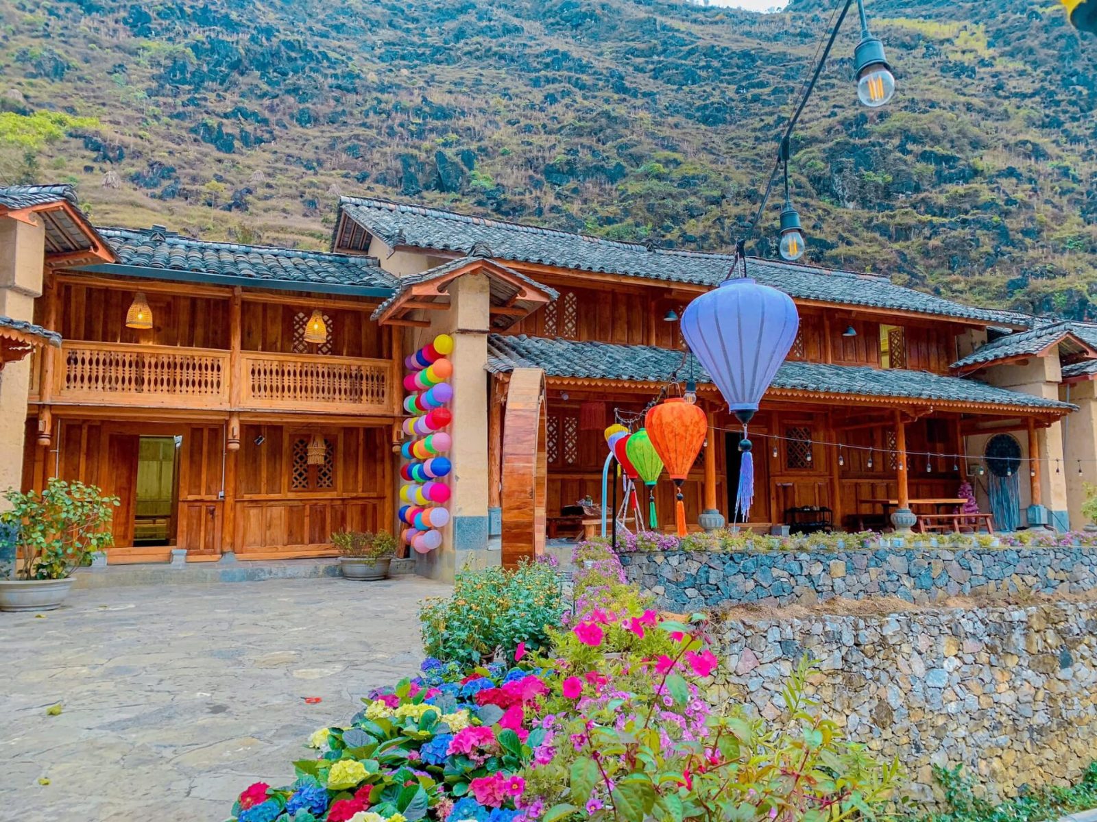 Meo Vac Hostels