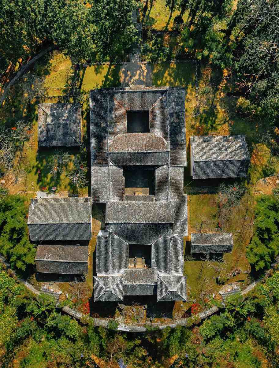 Vuong Palace