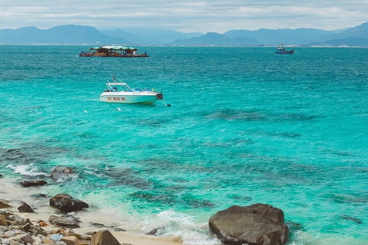 Nha Trang Bay Viewpoint