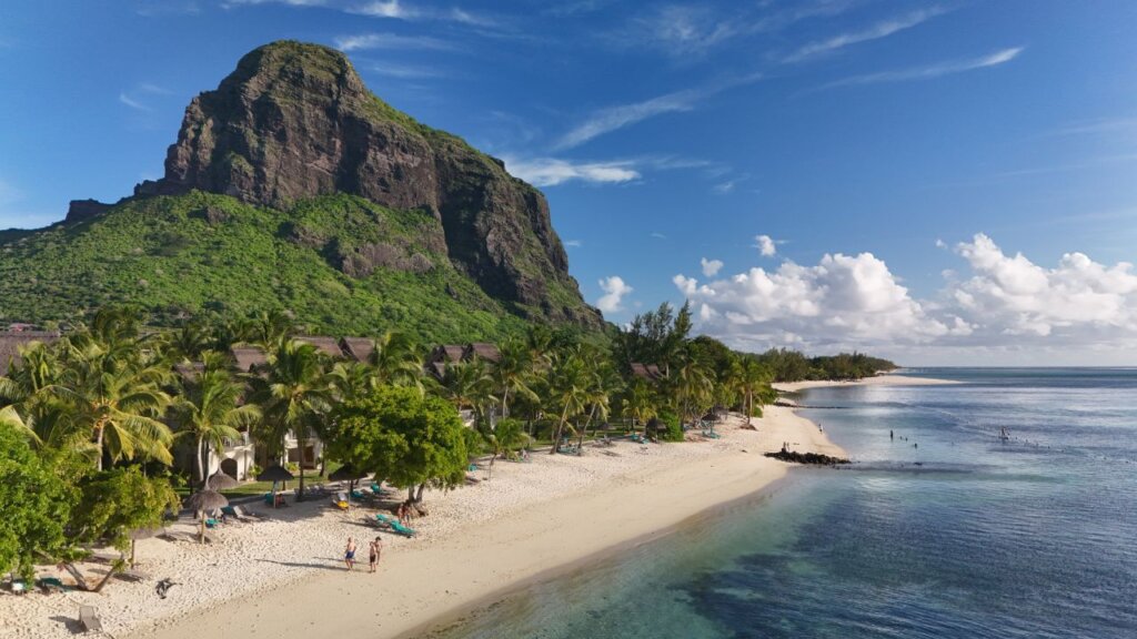 Le Morne Public Beach Shoreline