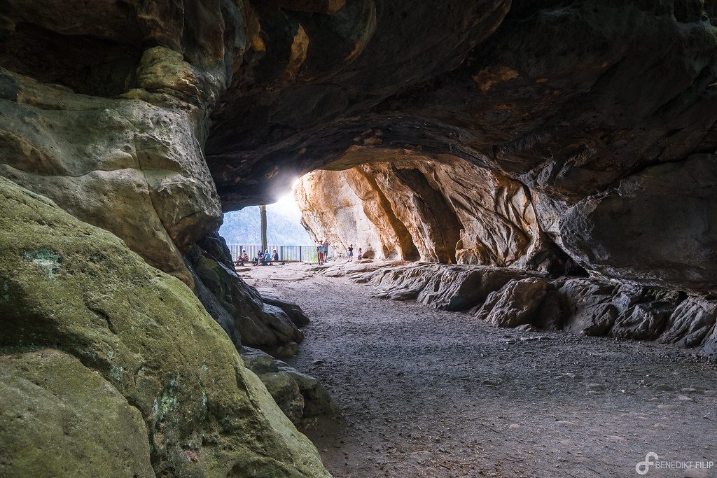 Kuhstall Rock Arch