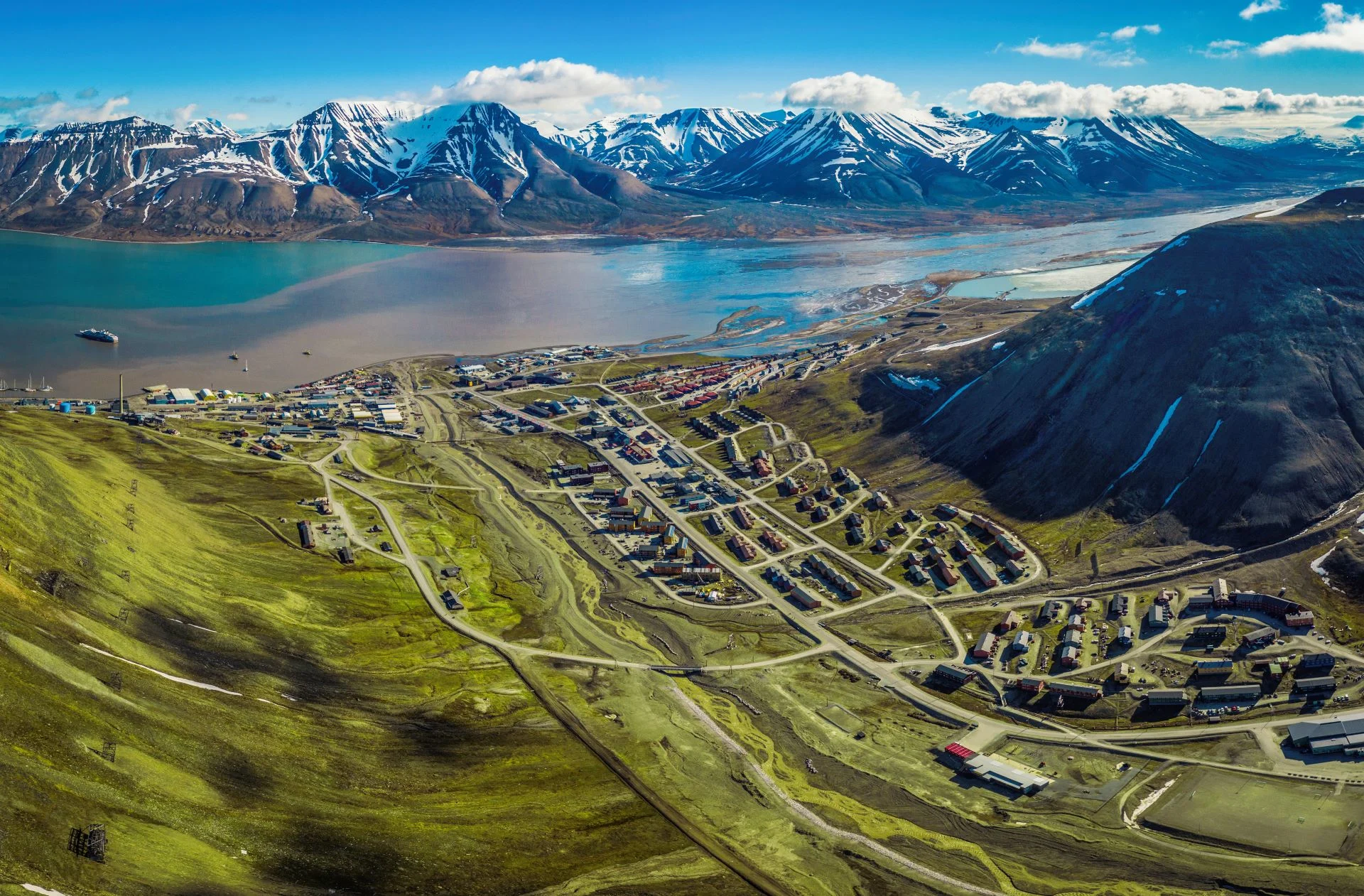 Longyearbyen Port