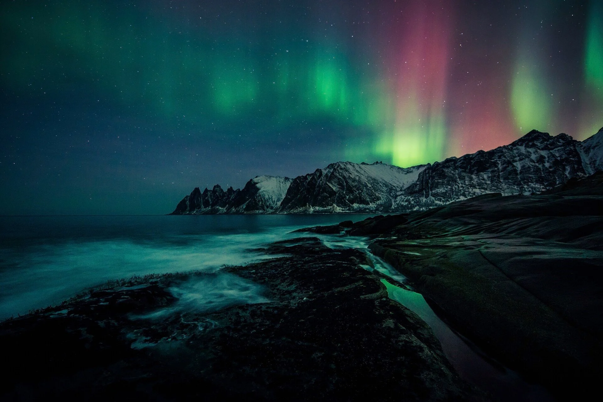 Grøtfjord Beach