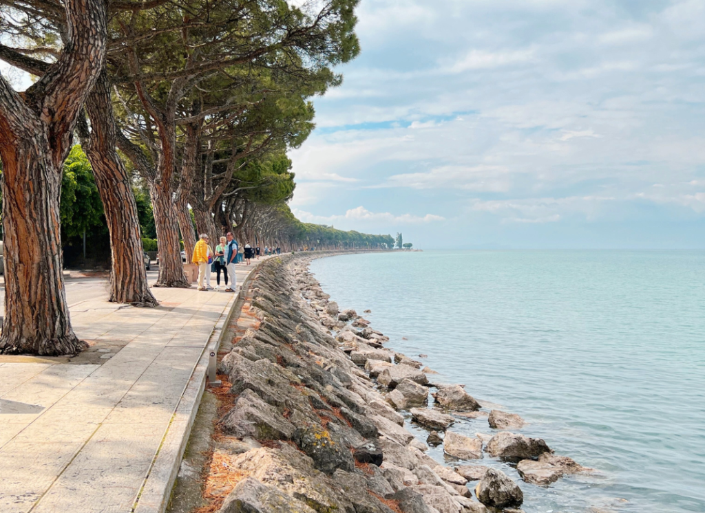 Lungolago Mazzini