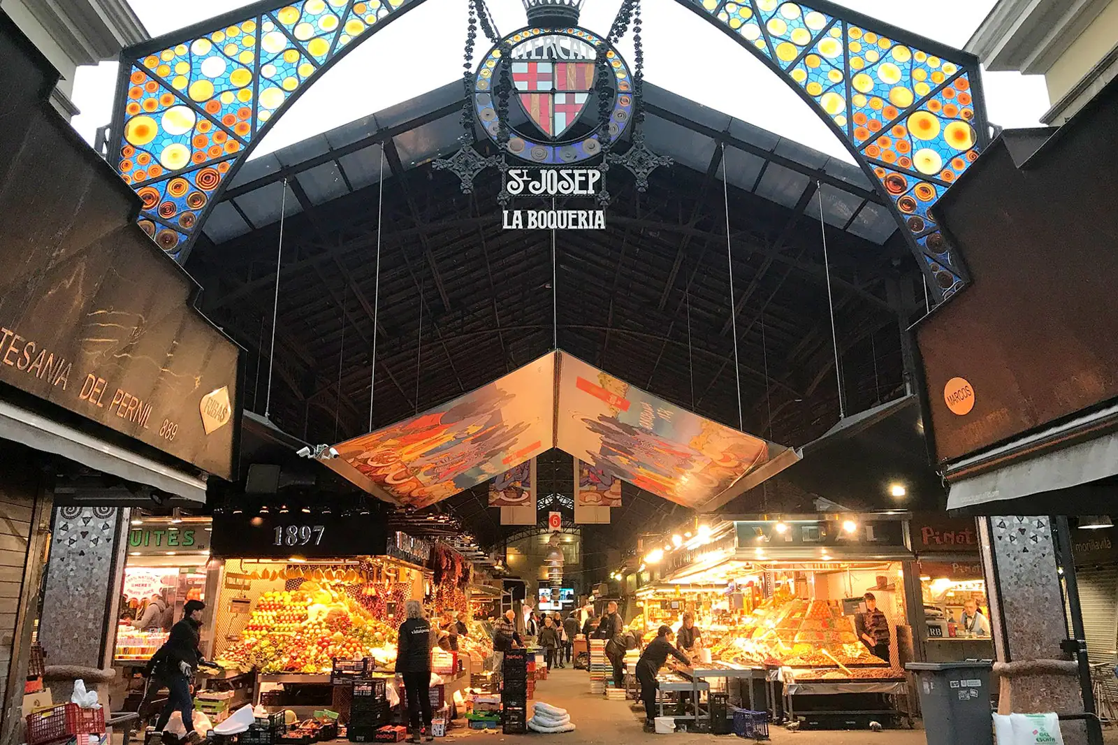 Market Interior Central Crossroad