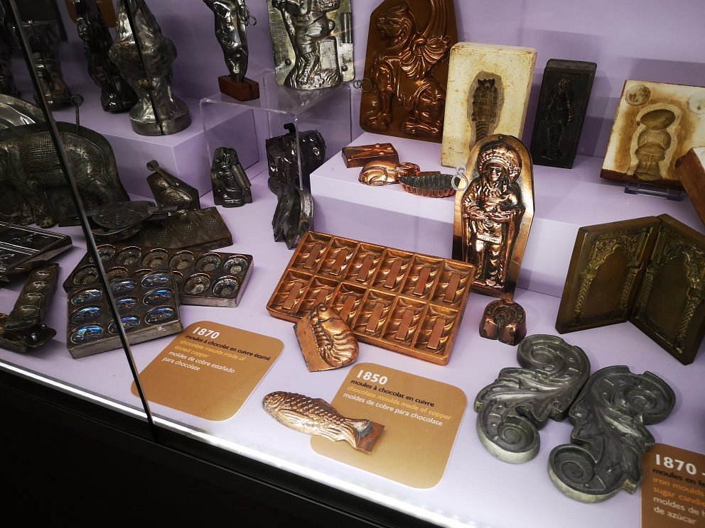 The Historic Artifact Collection