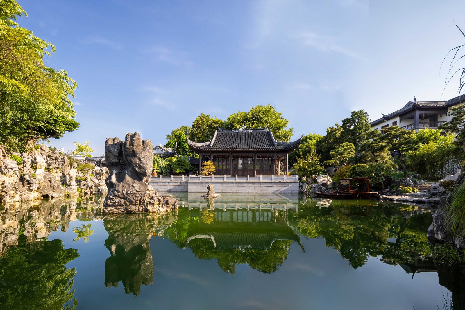 Guanyun Peak