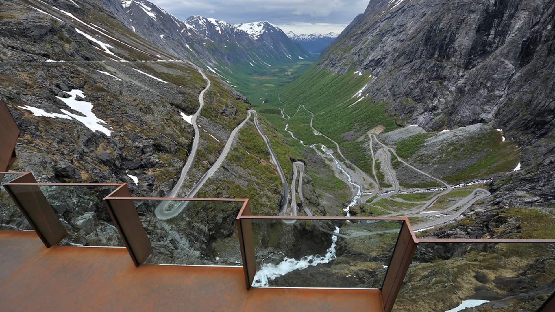 Alesund to Trollstigen Tour