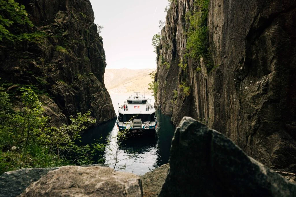 Fantahålå Cave