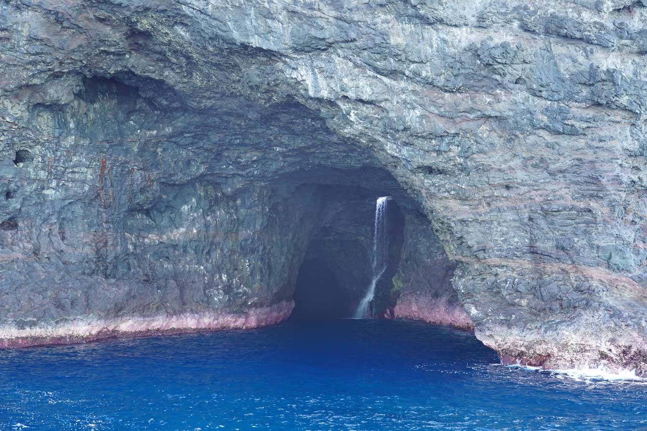Waiahuakua Sea Cave